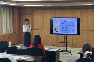 自己紹介を行いました。