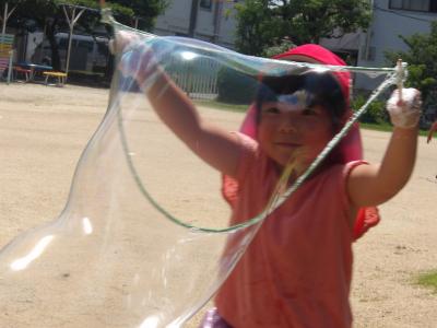 シャボン玉遊び