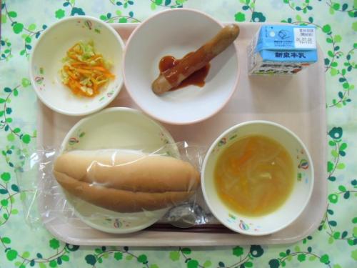 給食の写真
