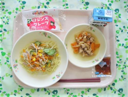 給食の写真