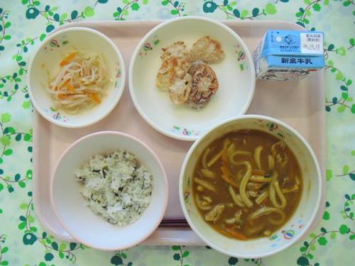 給食の写真