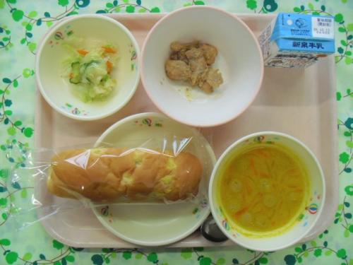 給食の写真