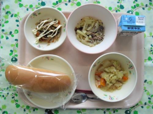 給食の写真