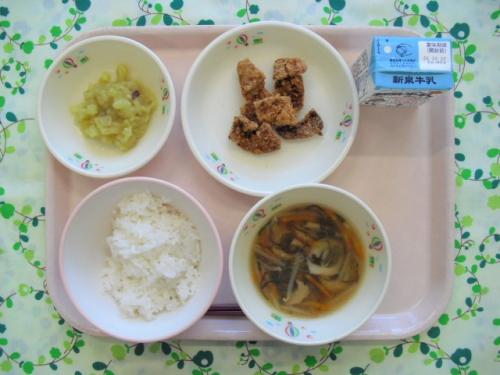 給食の写真