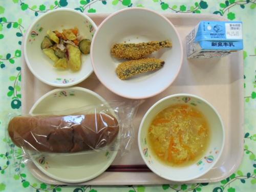 給食の写真