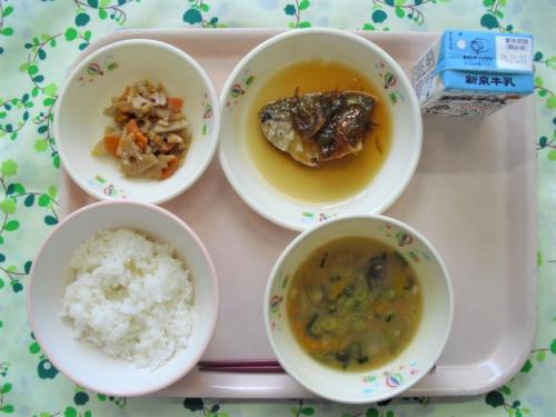 給食の写真