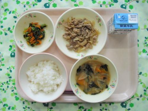 給食の写真