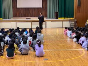 伏山台小学校感謝の集いの様子