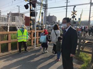 喜志小学校区登校視察