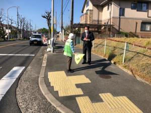 藤沢台小学校区登校視察の様子