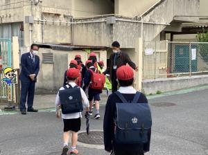 大伴小学校