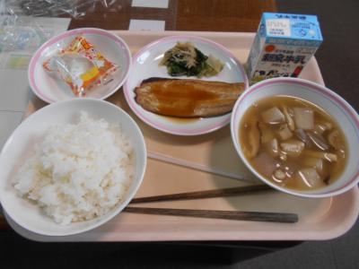 給食