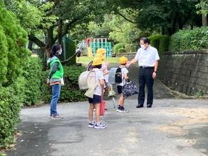 喜志西小学校区登校視察