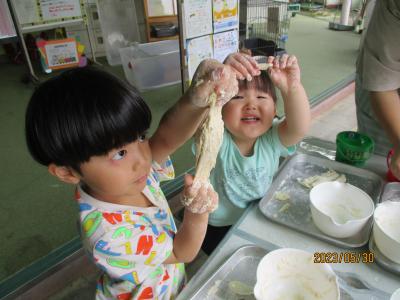 小麦粉のびる