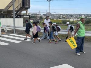 彼方小学校見守り風景