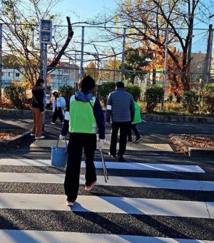 校区交流会議での挨拶運動